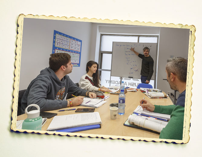 Clases de inglés en Madrid en la academia Seif con 3 alumnos