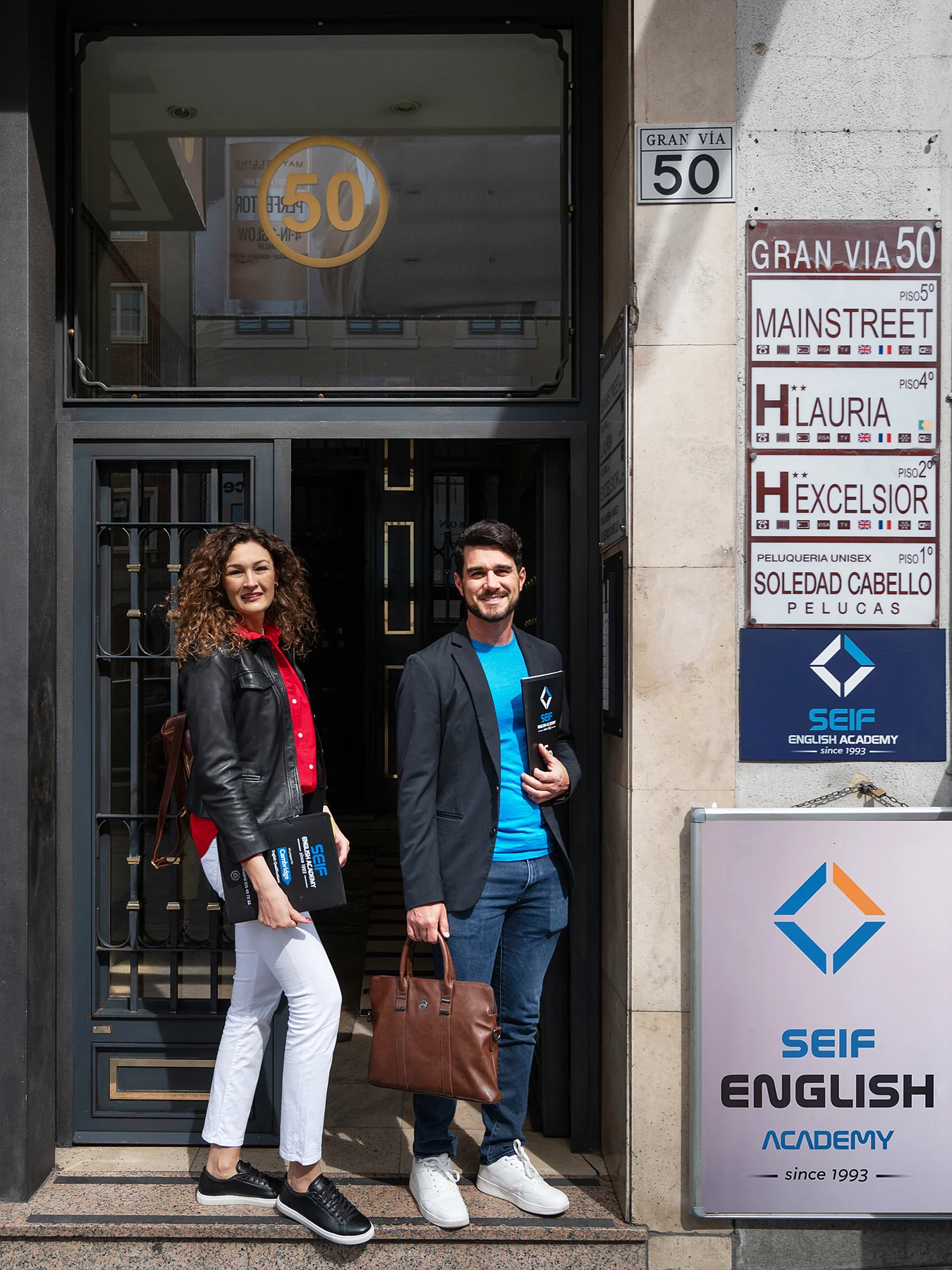 Entrada de Seif English Academy en Gran Vía 50